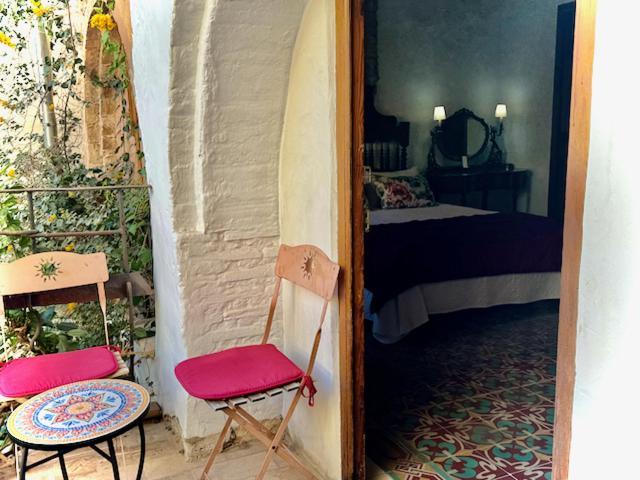 Oliva Courtyard Guesthouse מראה חיצוני תמונה
