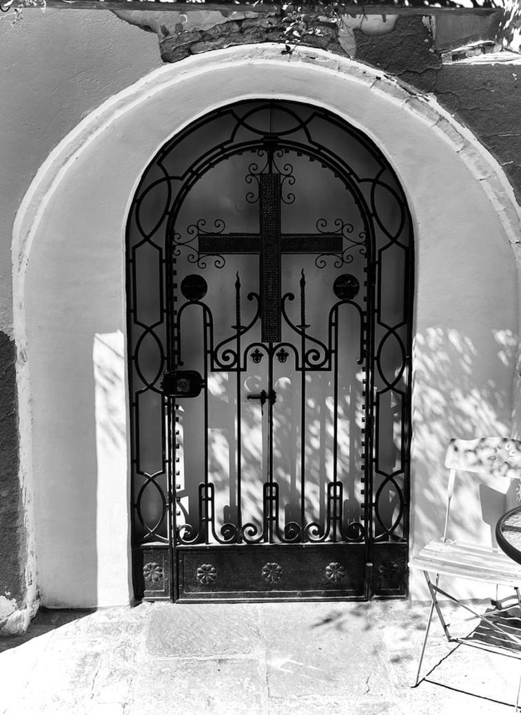 Oliva Courtyard Guesthouse מראה חיצוני תמונה