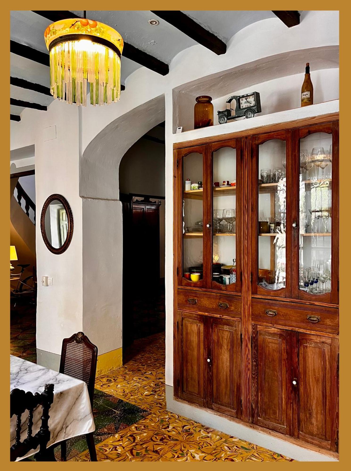 Oliva Courtyard Guesthouse מראה חיצוני תמונה